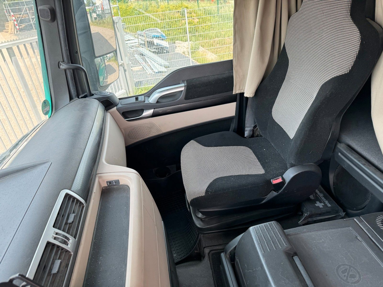 MAN 18.460 4X2 & Langendorf Stahl / Aluminium 24 kub - Tracteur routier: photos 5 MAN 18.460 4X2 & Langendorf Stahl / Aluminium 24 kub - Tracteur routier: photos 5