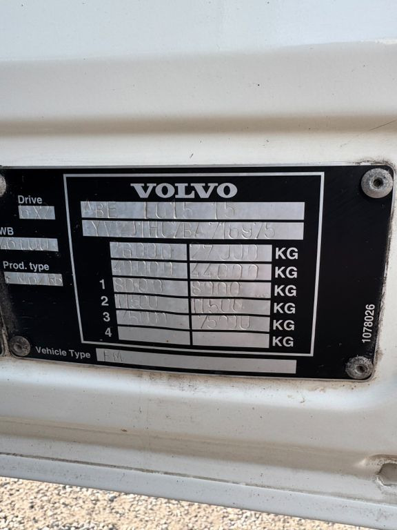 Volvo FM 410 6X2 Kühlkoffer mit Carrier Diesel & Strom Volvo FM 410 6X2 Kühlkoffer mit Carrier Diesel & Strom - Camion frigorifique: photos 3 Volvo FM 410 6X2 Kühlkoffer mit Carrier Diesel & Strom Volvo FM 410 6X2 Kühlkoffer mit Carrier Diesel & Strom - Camion frigorifique: photos 3