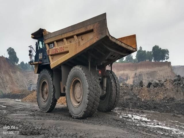 CAT 777E - Tombereau rigide: photos 2 CAT 777E - Tombereau rigide: photos 2