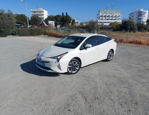 Toyota Prius Hybrid - Voiture: photos 1 Toyota Prius Hybrid - Voiture: photos 1