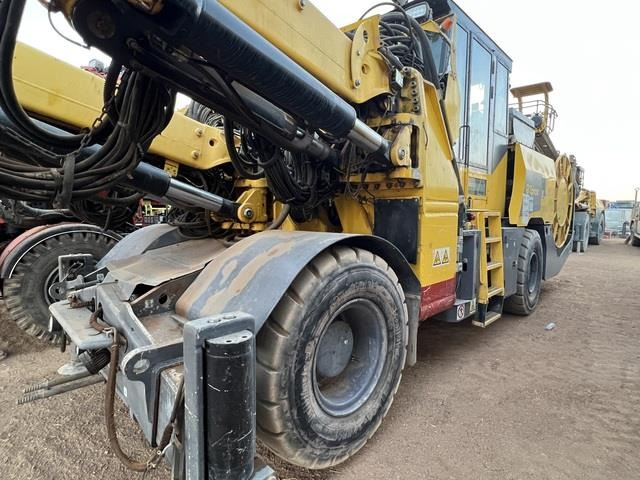 Epiroc Boomer XE3C - Machine d'exploitation minière: photos 1 Epiroc Boomer XE3C - Machine d'exploitation minière: photos 1