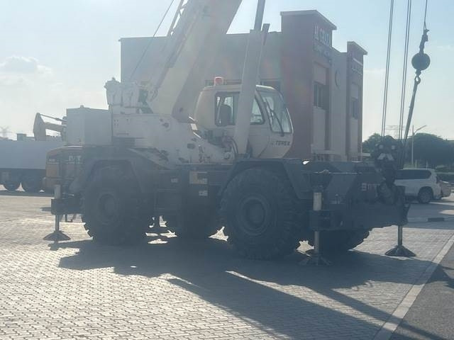 Grue automotrice lente Terex RT555: photos 19
