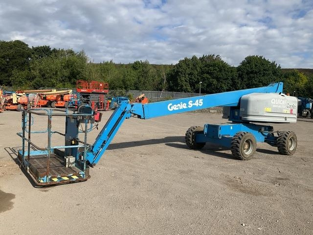 Genie S45 - Nacelle télescopique: photos 1 Genie S45 - Nacelle télescopique: photos 1