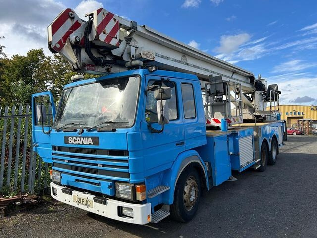 Scania P113ML - Camion avec nacelle: photos 1 Scania P113ML - Camion avec nacelle: photos 1
