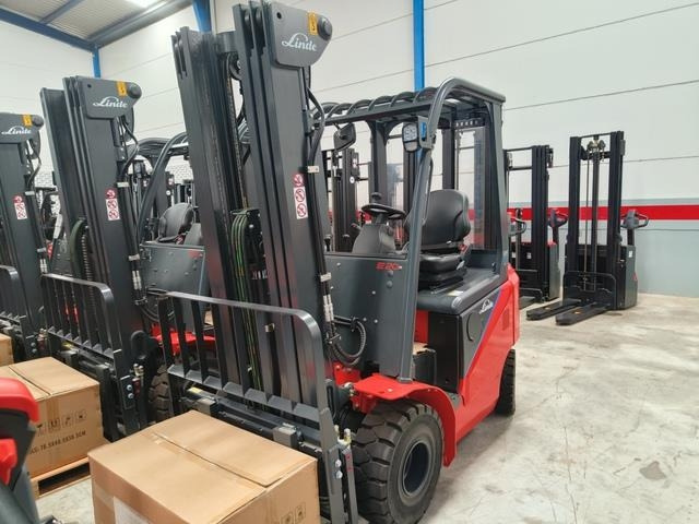 Linde E20 PBHP-01 - Chariot élévateur électrique: photos 2 Linde E20 PBHP-01 - Chariot élévateur électrique: photos 2