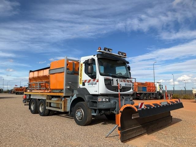 Renault Kerax 430DXI - Engin de déneigement: photos 4 Renault Kerax 430DXI - Engin de déneigement: photos 4