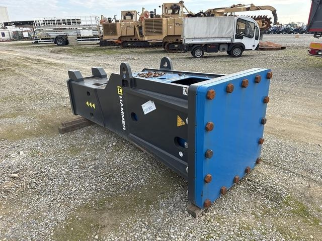 Mustang HS10000 - L'équipement de construction: photos 3 Mustang HS10000 - L'équipement de construction: photos 3