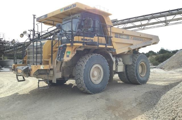 Komatsu HD465-8EO - Tombereau rigide: photos 1 Komatsu HD465-8EO - Tombereau rigide: photos 1