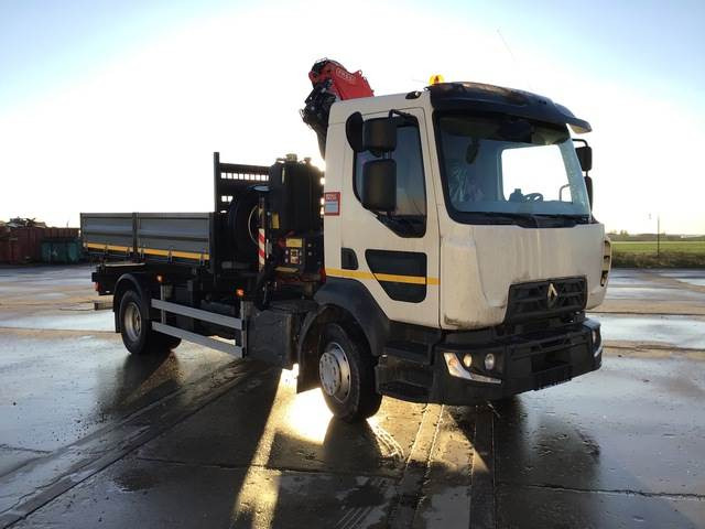Renault D210 - Camion plateau, Camion grue: photos 4 Renault D210 - Camion plateau, Camion grue: photos 4