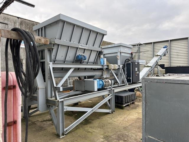 Sofraden MPS250-02 - Matériel de béton: photos 1 Sofraden MPS250-02 - Matériel de béton: photos 1