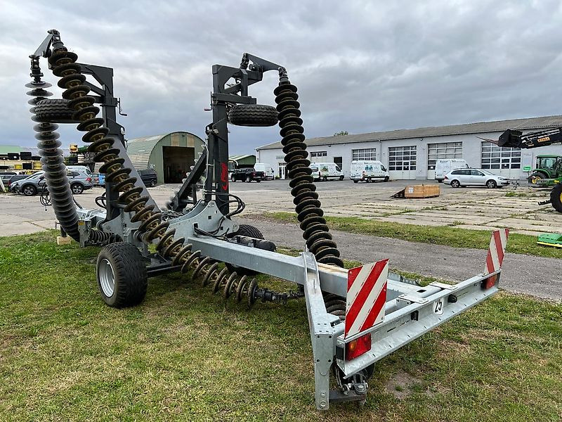 Fliegl KSE 680 Kettenscheibenegge - Cover crop: photos 2 Fliegl KSE 680 Kettenscheibenegge - Cover crop: photos 2