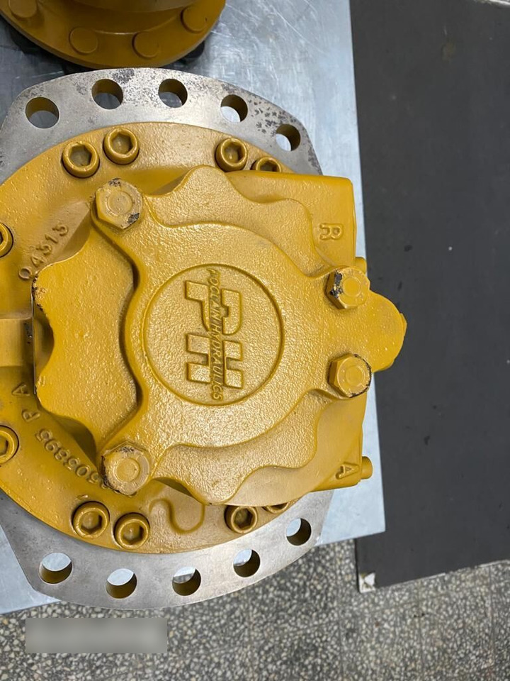 POCLAIN for BOMAG construction roller - Moteur hydraulique pour Compacteur: photos 2 POCLAIN for BOMAG construction roller - Moteur hydraulique pour Compacteur: photos 2