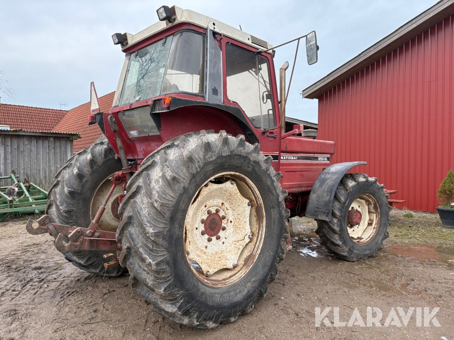 Traktor Case IH 1255 XL - Tracteur agricole: photos 3 Traktor Case IH 1255 XL - Tracteur agricole: photos 3