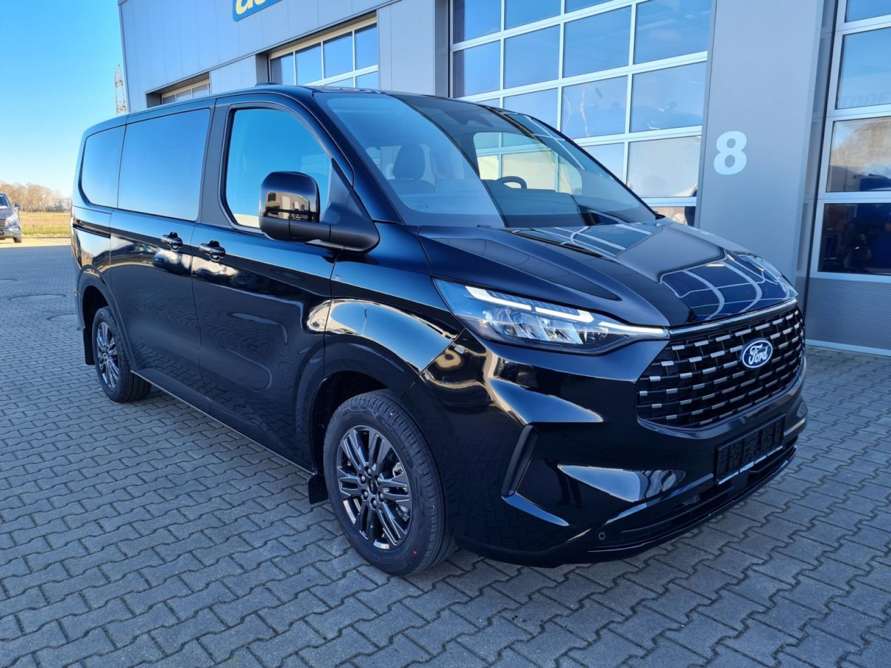 Ford Tourneo Custom 320 L1 AG Titanium X AHK LED NAVI 2X SCHIEBE - Utilitaire double cabine: photos 3 Ford Tourneo Custom 320 L1 AG Titanium X AHK LED NAVI 2X SCHIEBE - Utilitaire double cabine: photos 3
