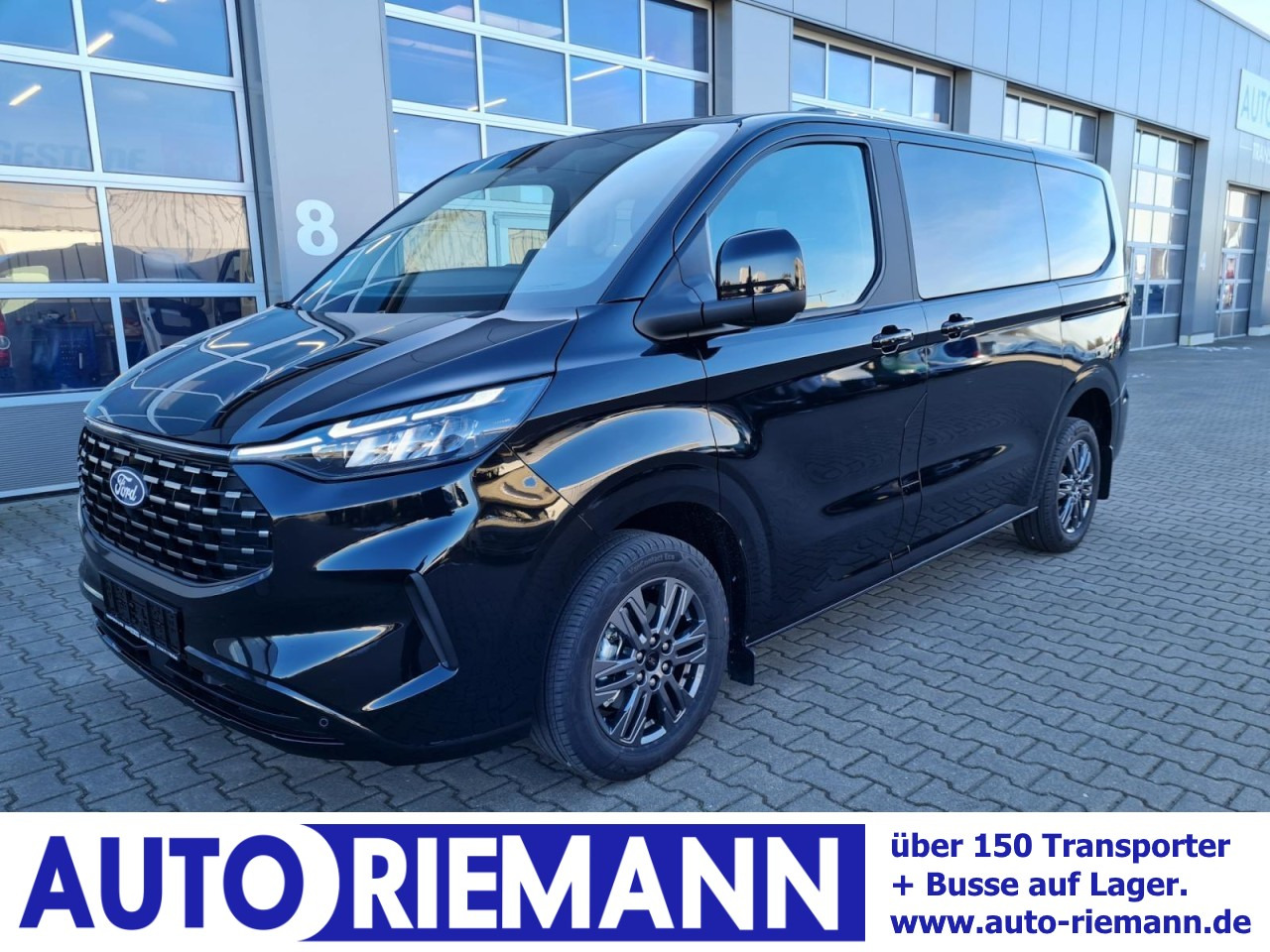 Ford Tourneo Custom 320 L1 AG Titanium X AHK LED NAVI 2X SCHIEBE - Utilitaire double cabine: photos 1 Ford Tourneo Custom 320 L1 AG Titanium X AHK LED NAVI 2X SCHIEBE - Utilitaire double cabine: photos 1