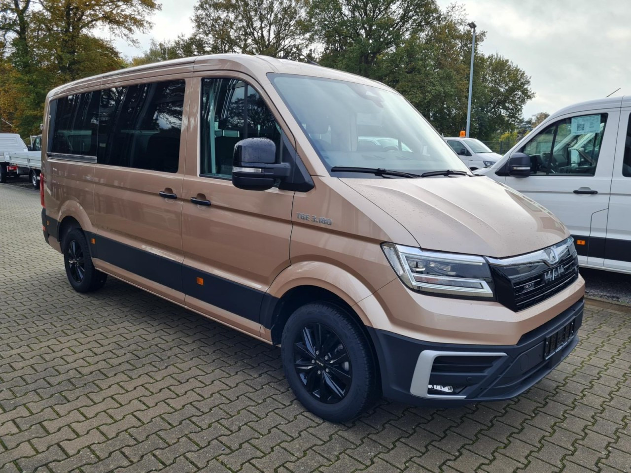 Man TGE 3.180 TDi Kombi 9 Sitze ALU KAMERA LED LEDER Sonderumbau - Minibus, Transport de personnes: photos 3 Man TGE 3.180 TDi Kombi 9 Sitze ALU KAMERA LED LEDER Sonderumbau - Minibus, Transport de personnes: photos 3