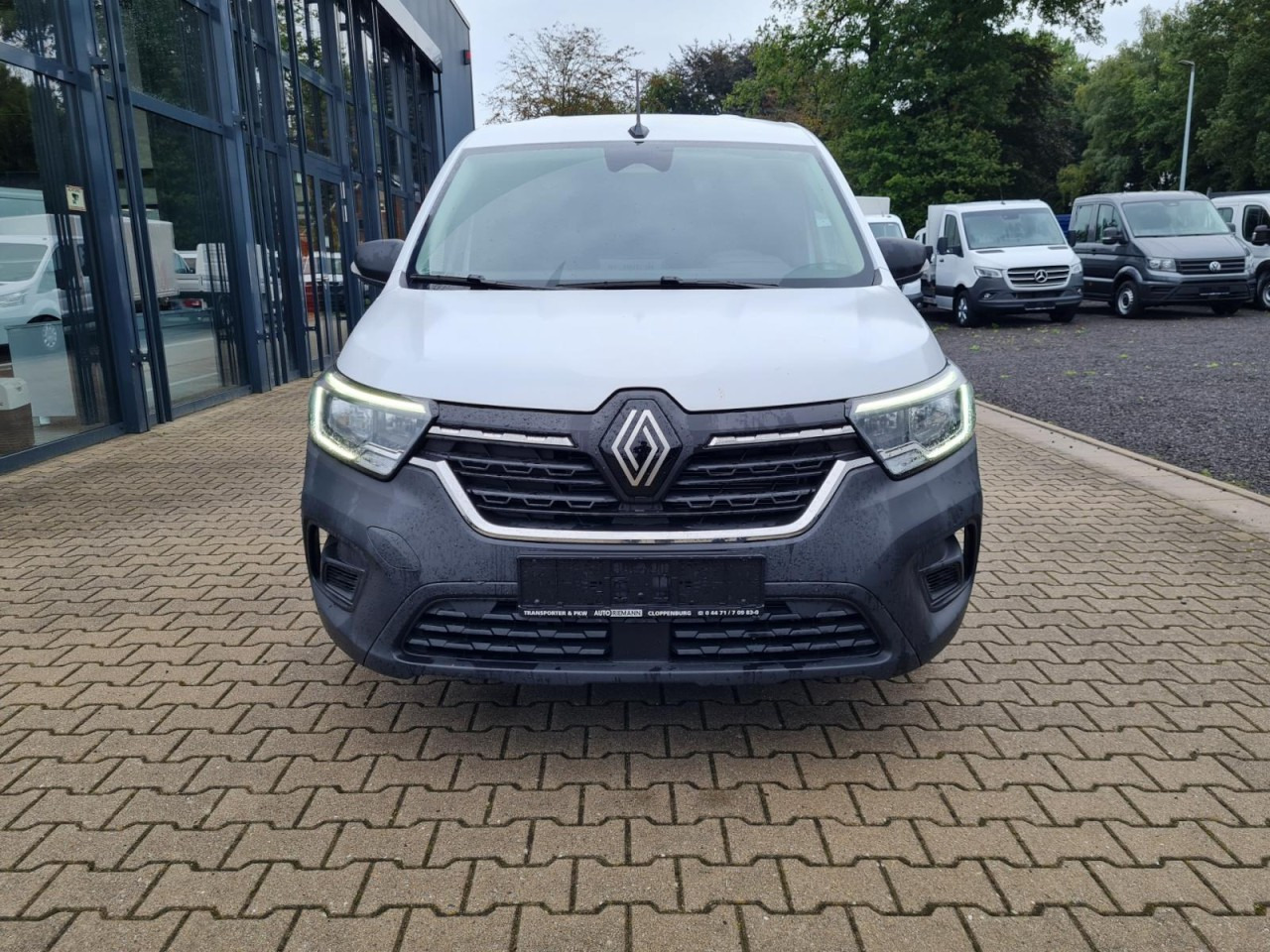 Renault Kangoo Van Kasten L1H1 TCe 1.3i KLIMA PDC TEMPOMAT - Fourgonnette: photos 2 Renault Kangoo Van Kasten L1H1 TCe 1.3i KLIMA PDC TEMPOMAT - Fourgonnette: photos 2