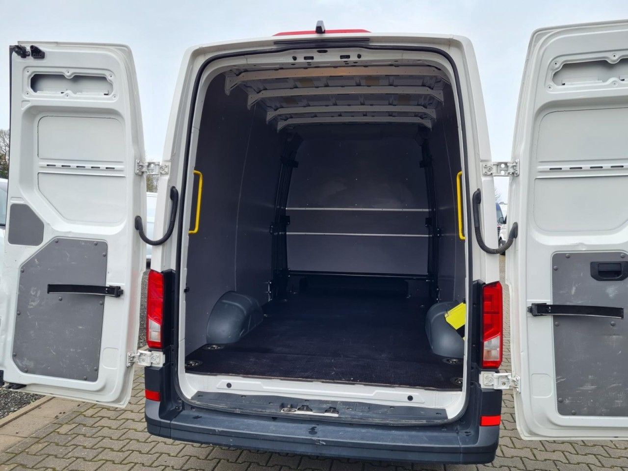 Volkswagen Crafter 35 Kasten 4MOTION L4H3 Plus Doka 7-Sitze - Fourgon utilitaire, Utilitaire double cabine: photos 5 Volkswagen Crafter 35 Kasten 4MOTION L4H3 Plus Doka 7-Sitze - Fourgon utilitaire, Utilitaire double cabine: photos 5