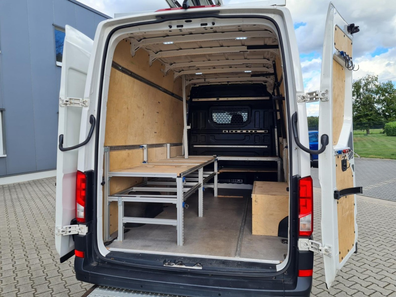 Fourgon utilitaire Volkswagen Crafter 35 Kasten L3H2 KAMERA KLIMA NAVI REGALE: photos 6