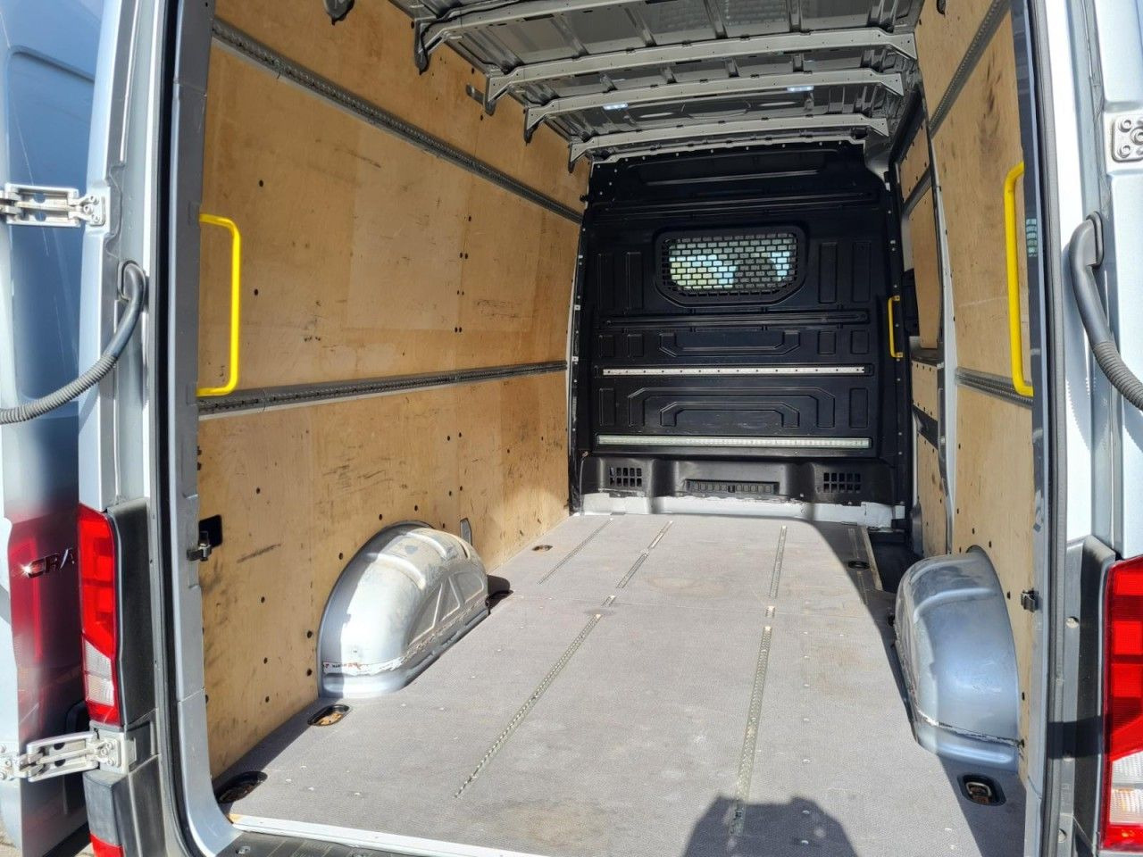 Fourgon utilitaire Volkswagen Crafter 35 Kasten TDI MR hoch NAVI KLIMA TEMPOMA: photos 20