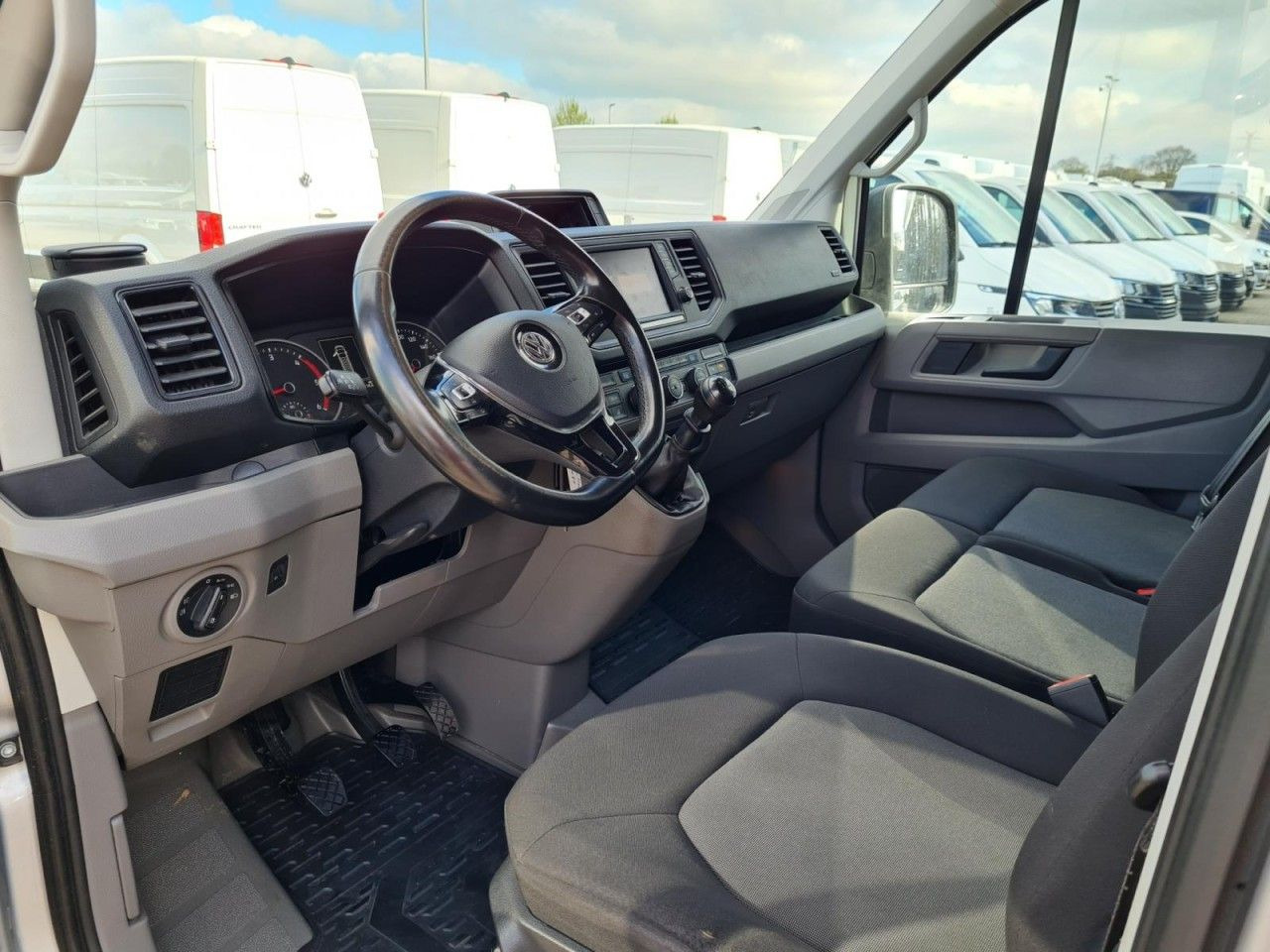 Fourgon utilitaire Volkswagen Crafter 35 Kasten TDI MR hoch NAVI KLIMA TEMPOMA: photos 8