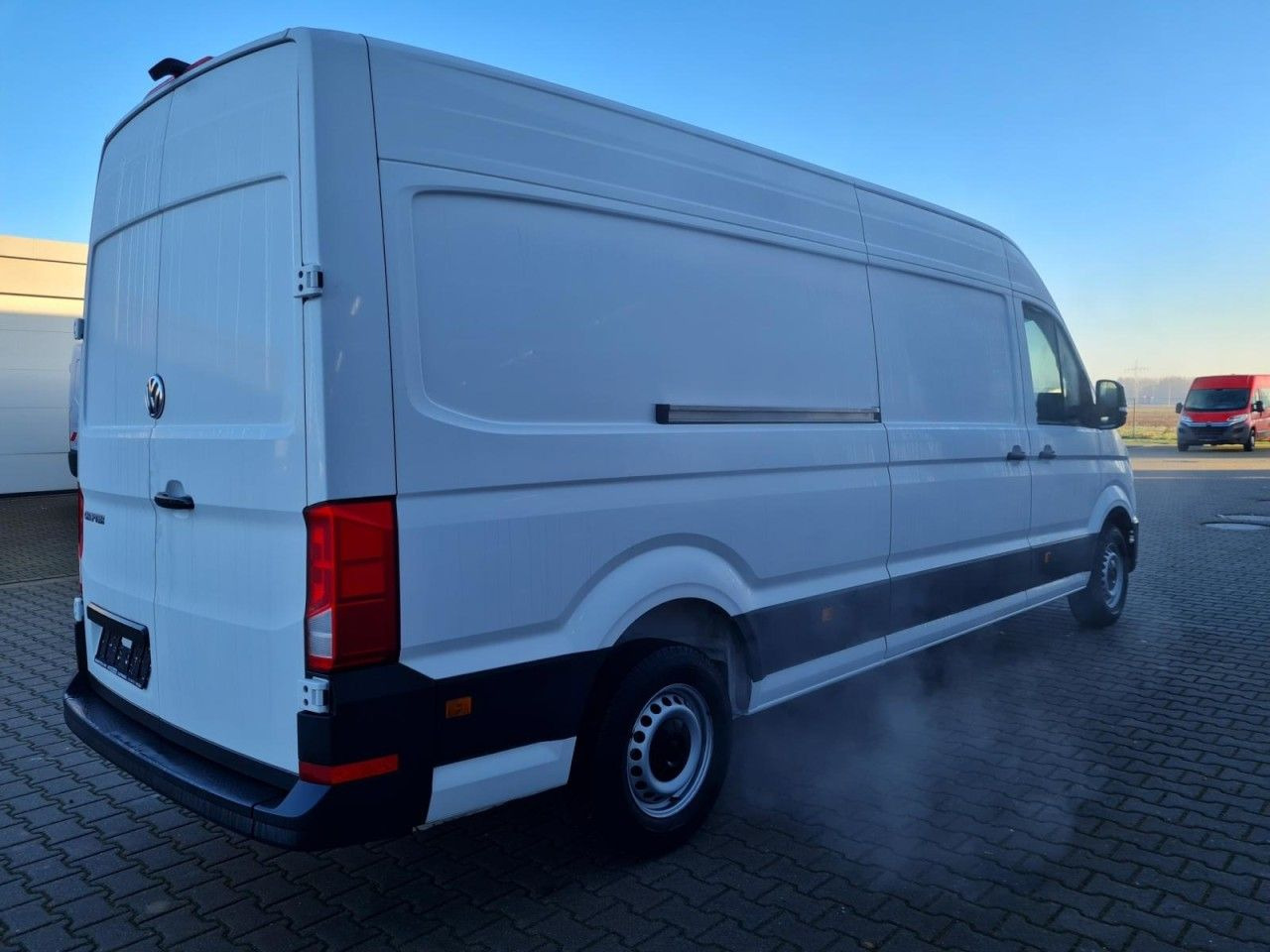Volkswagen Crafter 35 Kasten lang L4H3 KAMERA NAVI_APP HOLZ - Fourgon utilitaire: photos 4 Volkswagen Crafter 35 Kasten lang L4H3 KAMERA NAVI_APP HOLZ - Fourgon utilitaire: photos 4