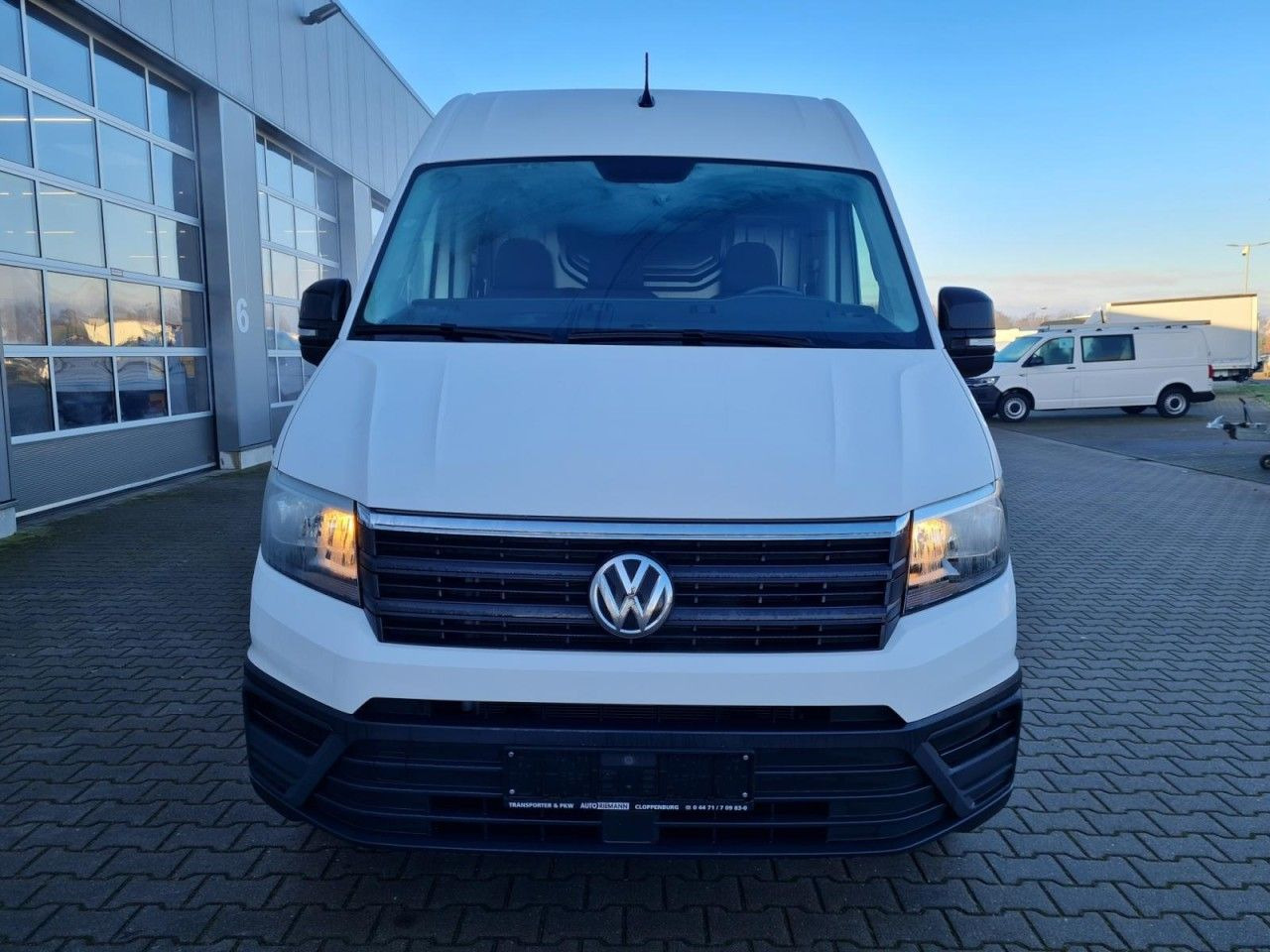 Volkswagen Crafter 35 Kasten lang L4H3 KAMERA NAVI_APP HOLZ - Fourgon utilitaire: photos 2 Volkswagen Crafter 35 Kasten lang L4H3 KAMERA NAVI_APP HOLZ - Fourgon utilitaire: photos 2