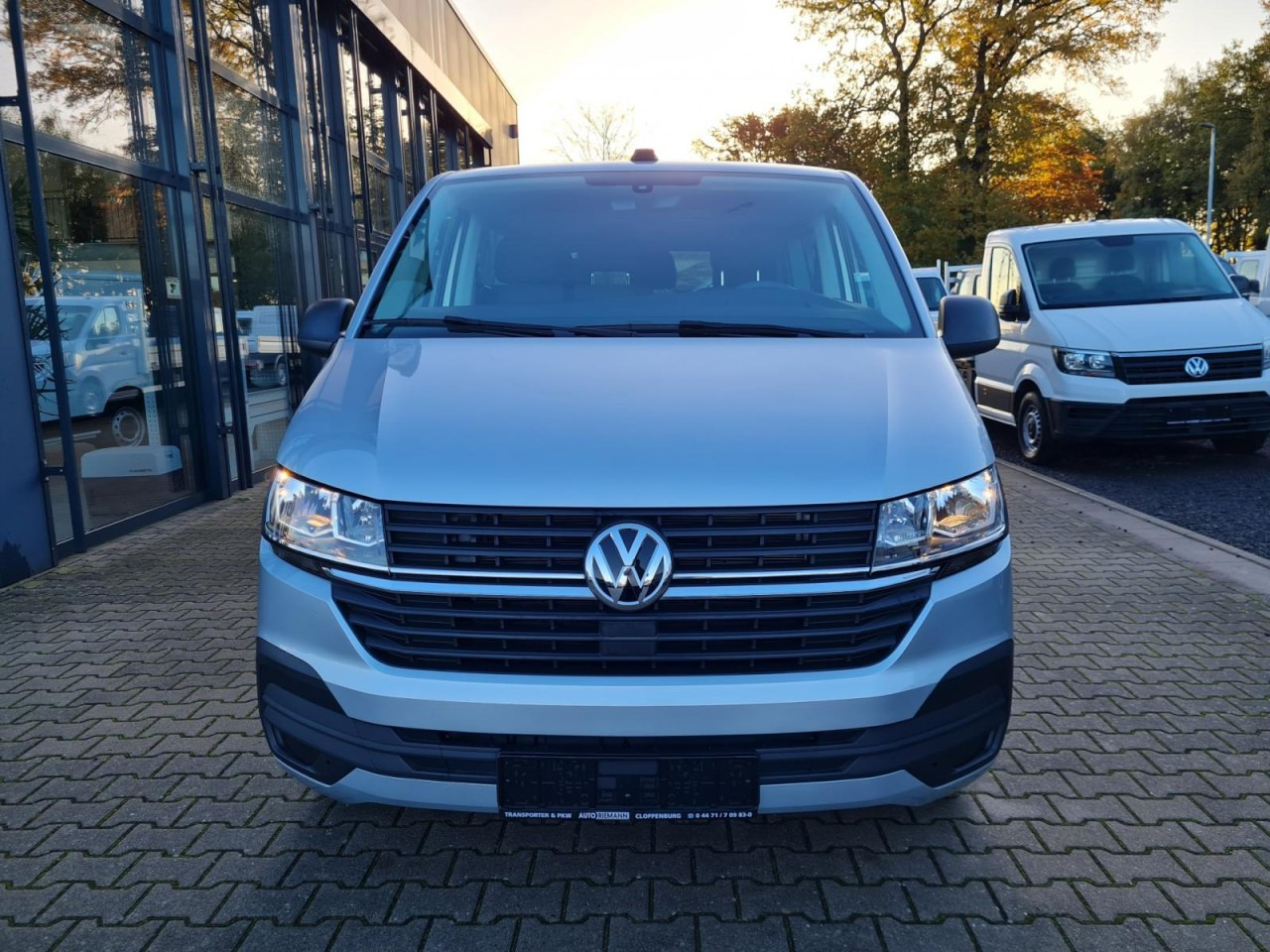Volkswagen T6.1 Caravelle TDI lang 9 Sitzer 2 Schiebetüren Trendl. - Minibus, Transport de personnes: photos 2 Volkswagen T6.1 Caravelle TDI lang 9 Sitzer 2 Schiebetüren Trendl. - Minibus, Transport de personnes: photos 2