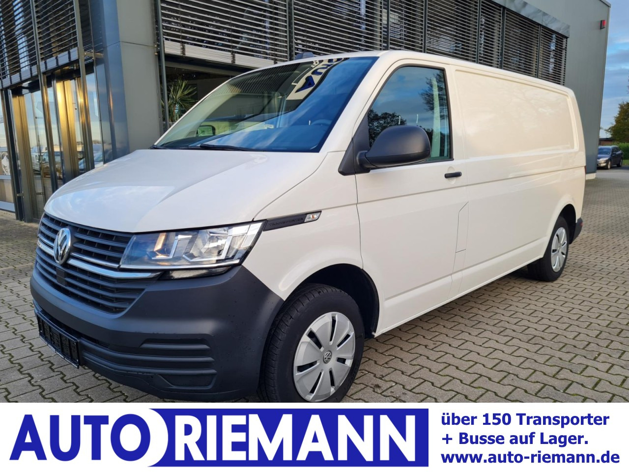 Volkswagen T6.1 Kasten TDI lang L2H1 DSG PDC KLIMA KAMERA - Fourgonnette: photos 1 Volkswagen T6.1 Kasten TDI lang L2H1 DSG PDC KLIMA KAMERA - Fourgonnette: photos 1