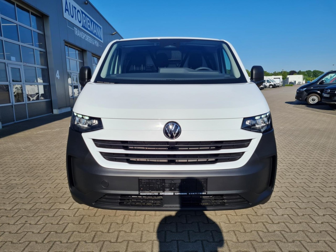 Volkswagen T7 Transporter Kasten TDi L1 Heckklappe KLIMA PDC - Fourgonnette: photos 2 Volkswagen T7 Transporter Kasten TDi L1 Heckklappe KLIMA PDC - Fourgonnette: photos 2