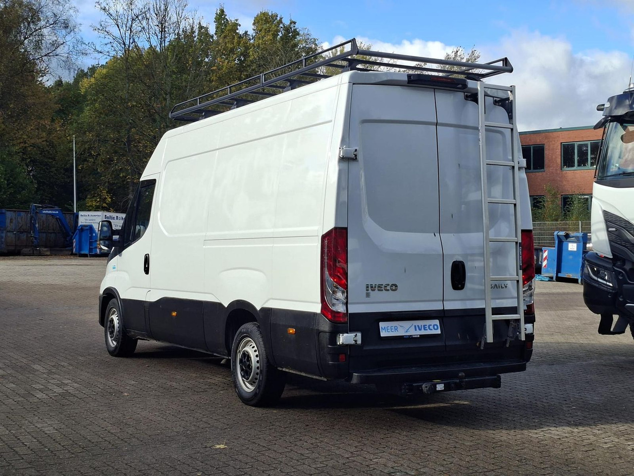 Iveco Daily 35S14EV Radio*Kamera*Regal*AHK*Dachgepäck - Fourgon utilitaire: photos 3 Iveco Daily 35S14EV Radio*Kamera*Regal*AHK*Dachgepäck - Fourgon utilitaire: photos 3