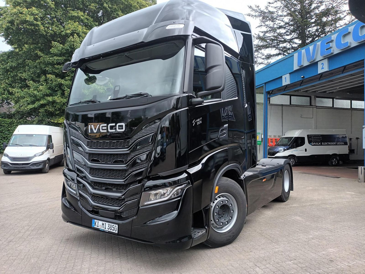 Iveco X-Way S-Way Sattelzugmaschine 500PS 18-20t zG... - Tracteur routier: photos 1 Iveco X-Way S-Way Sattelzugmaschine 500PS 18-20t zG... - Tracteur routier: photos 1