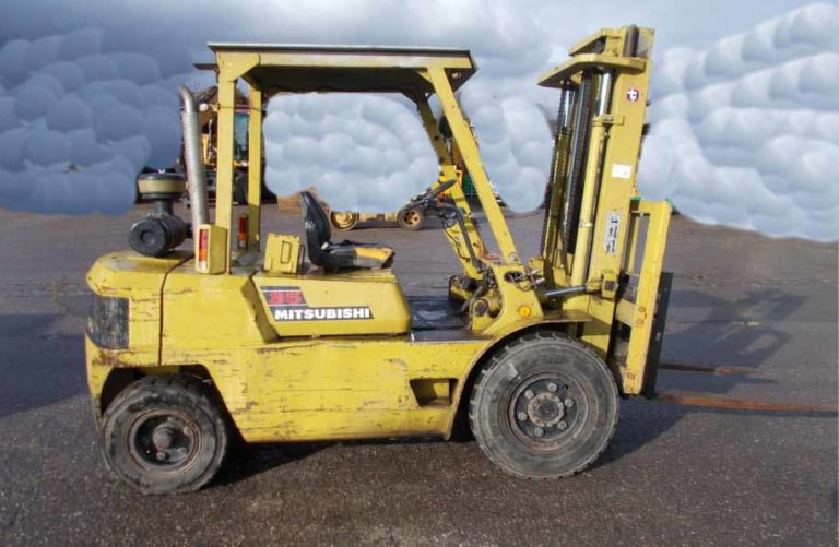 Mitsubishi FD35 T – fork lift / Gabelstapler - Chariot élévateur diesel: photos 1 Mitsubishi FD35 T – fork lift / Gabelstapler - Chariot élévateur diesel: photos 1