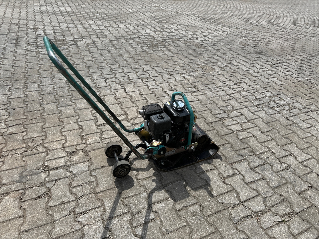 Ammann APF12/40 Rüttelplatte 69 kg - Plaque vibrante: photos 5 Ammann APF12/40 Rüttelplatte 69 kg - Plaque vibrante: photos 5