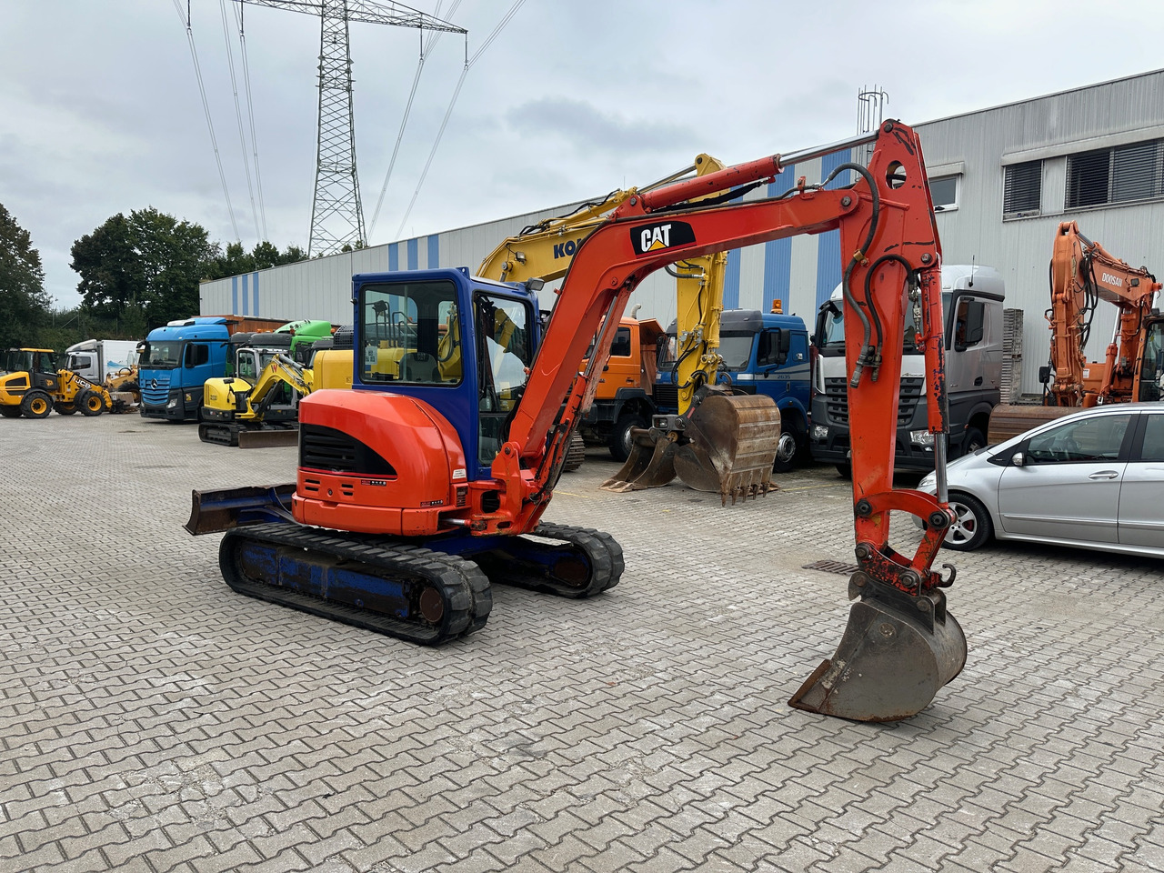 Caterpillar 305 CR Nullheck Minibagger MS03 - Mini pelle: photos 3 Caterpillar 305 CR Nullheck Minibagger MS03 - Mini pelle: photos 3