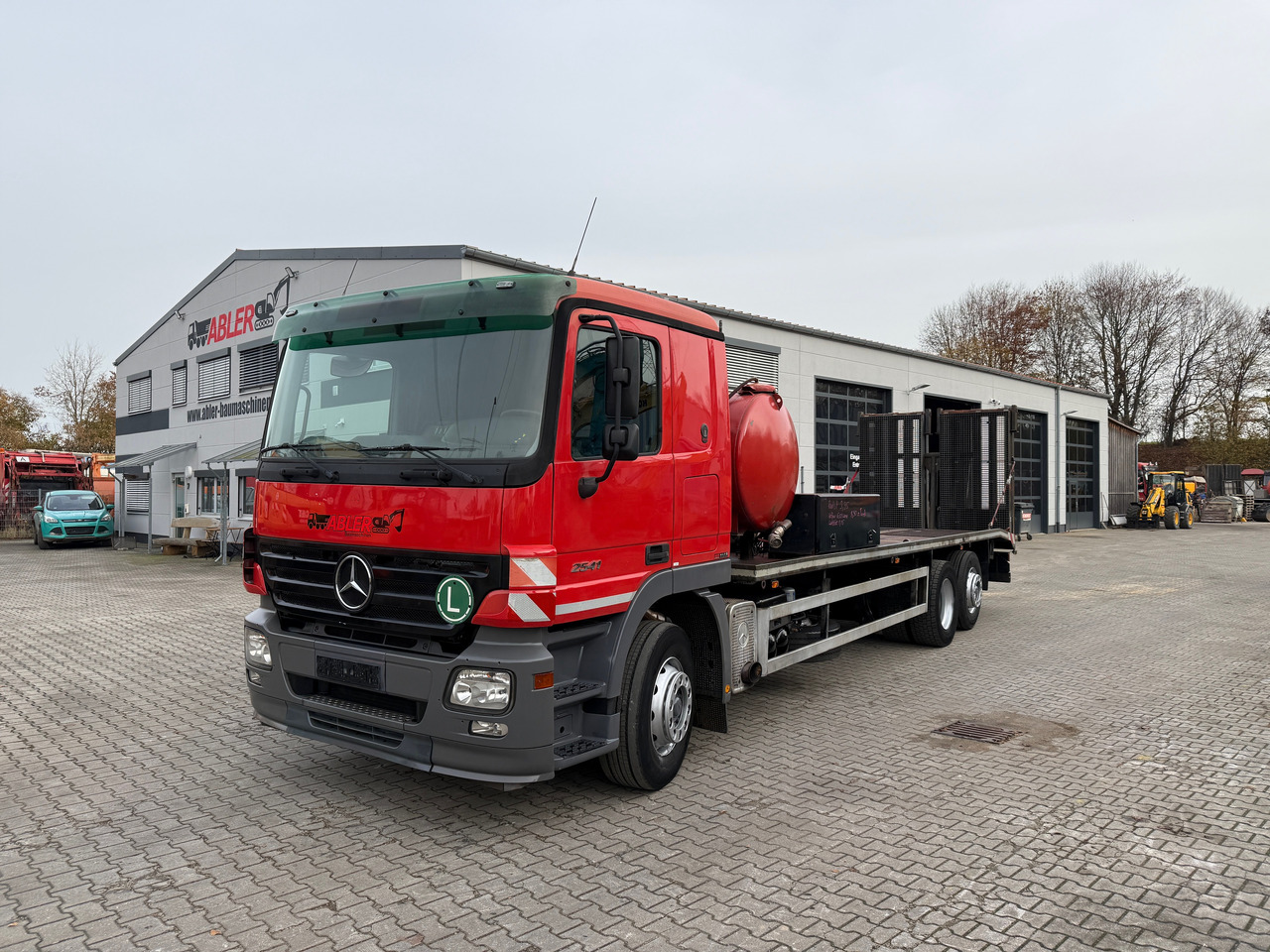 Mercedes-Benz 2541 Actros Baumaschinentransporter Klima Retarder - Camion porte-voitures: photos 2 Mercedes-Benz 2541 Actros Baumaschinentransporter Klima Retarder - Camion porte-voitures: photos 2