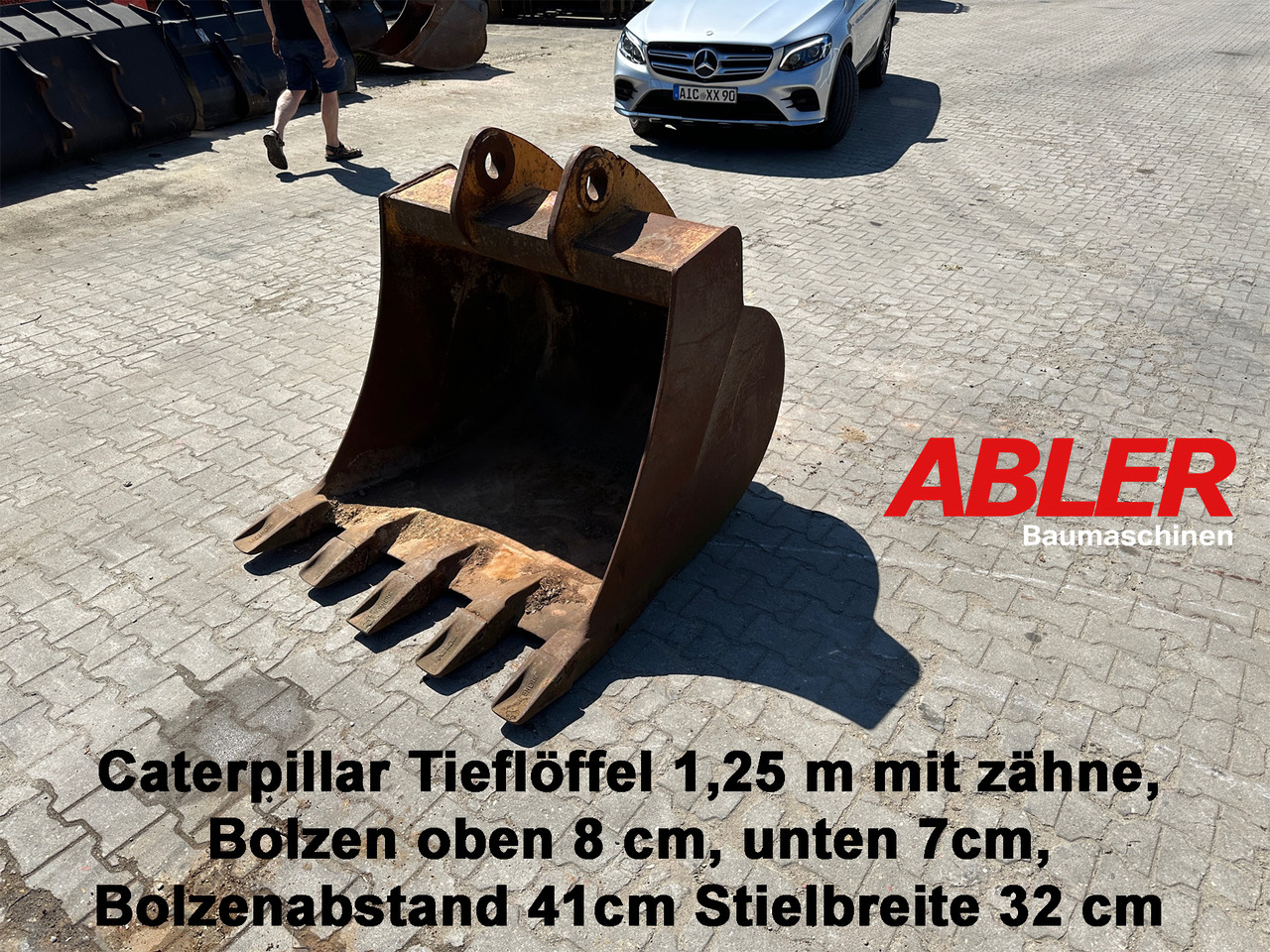 Tieflöffel 125 cm Caterpillar - Godet pour pelle pour Engins de chantier: photos 1 Tieflöffel 125 cm Caterpillar - Godet pour pelle pour Engins de chantier: photos 1