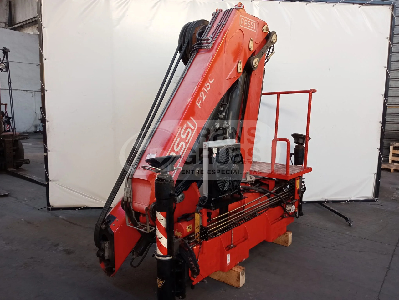 Grúa hidráulica Fassi F215AC.2.24 - Grue auxiliaire: photos 2 Grúa hidráulica Fassi F215AC.2.24 - Grue auxiliaire: photos 2