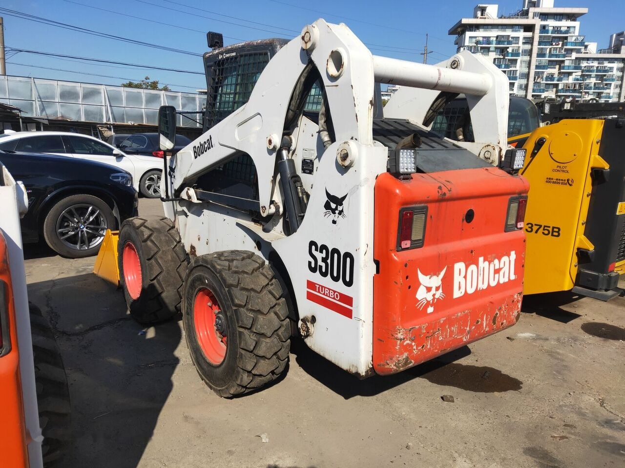 Bobcat S300 - Mini chargeuse: photos 5 Bobcat S300 - Mini chargeuse: photos 5