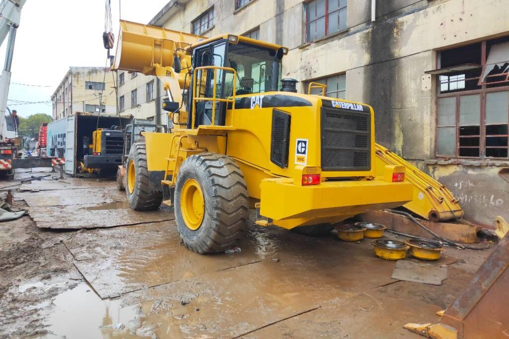 Caterpillar 950 G - Chargeuse sur pneus: photos 3 Caterpillar 950 G - Chargeuse sur pneus: photos 3