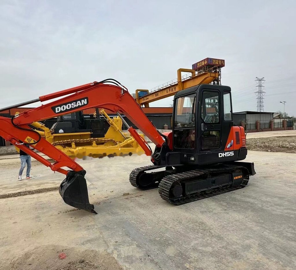 Doosan DH55 - Mini pelle: photos 1 Doosan DH55 - Mini pelle: photos 1