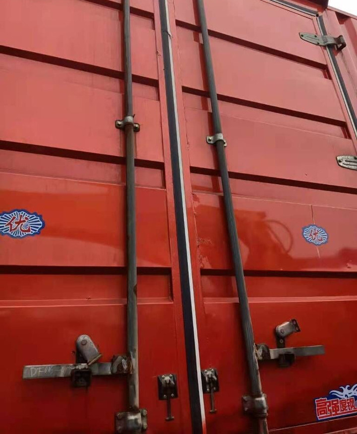 Howo 8X4 Box Truck Box Van - Camion porte-conteneur/ Caisse mobile: photos 4 Howo 8X4 Box Truck Box Van - Camion porte-conteneur/ Caisse mobile: photos 4