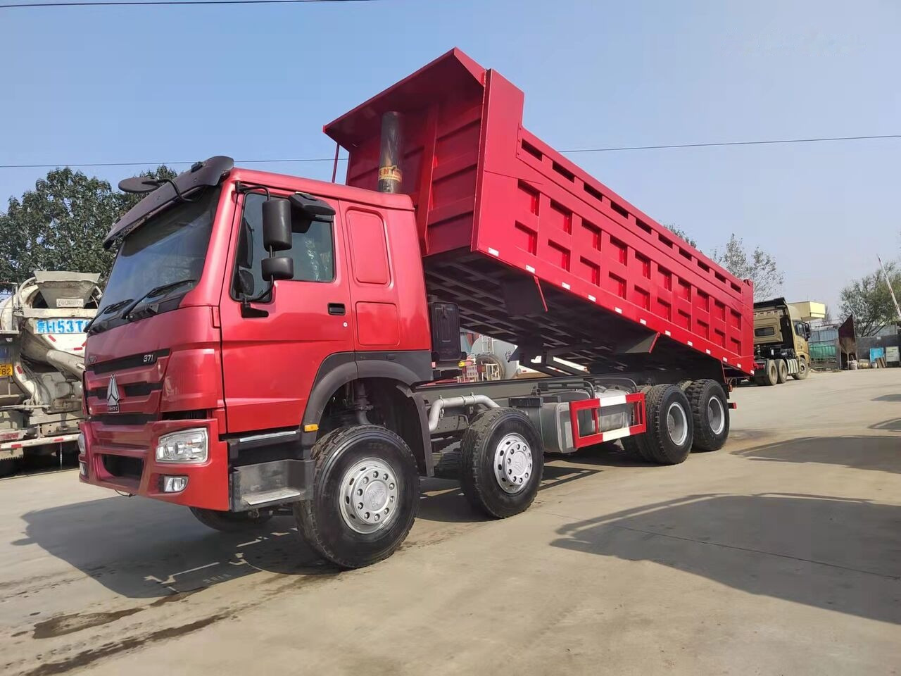 Howo Drive 371 - Camion benne: photos 1 Howo Drive 371 - Camion benne: photos 1