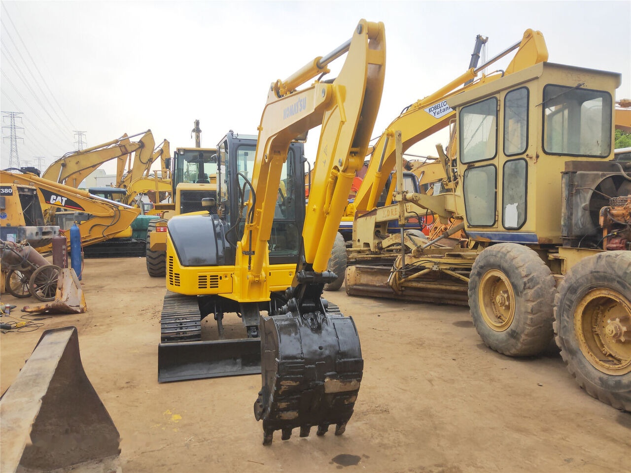 Komatsu PC55MR - Mini pelle: photos 5 Komatsu PC55MR - Mini pelle: photos 5