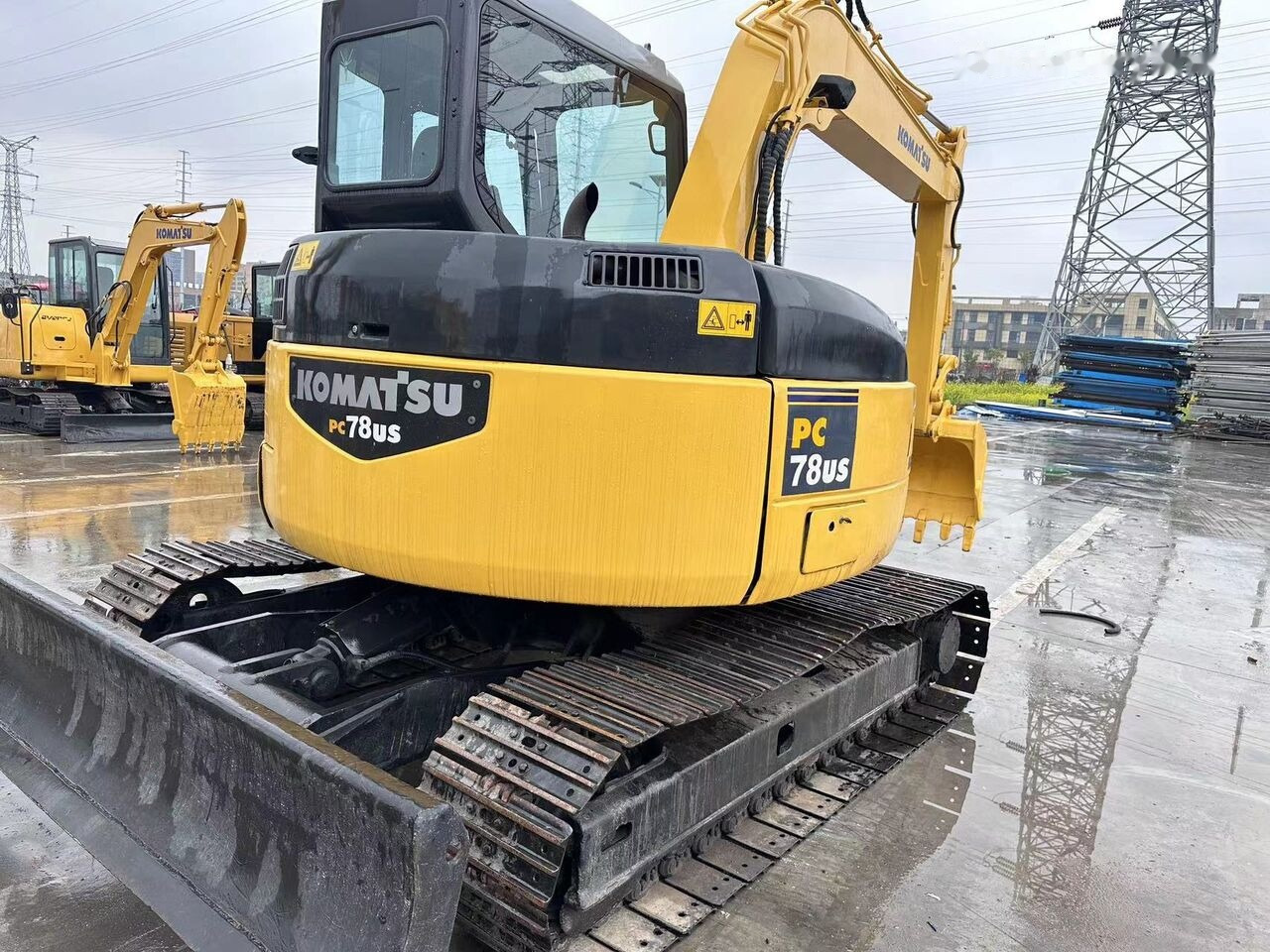 Komatsu PC78US - Pelle sur chenille: photos 4 Komatsu PC78US - Pelle sur chenille: photos 4