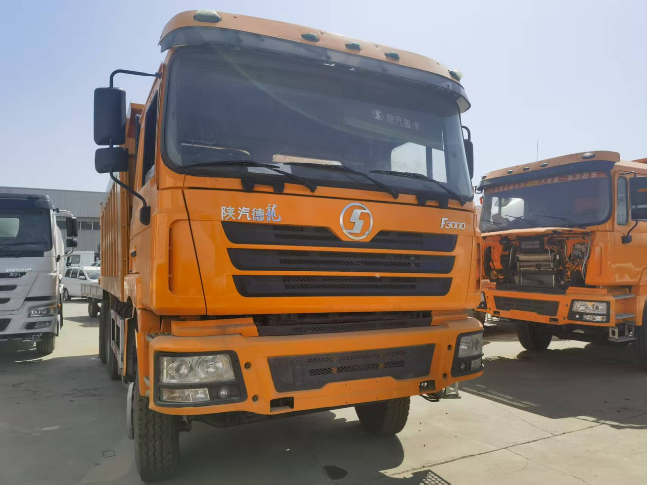 Shacman F3000 6*4 Dump truck - Camion benne: photos 2 Shacman F3000 6*4 Dump truck - Camion benne: photos 2