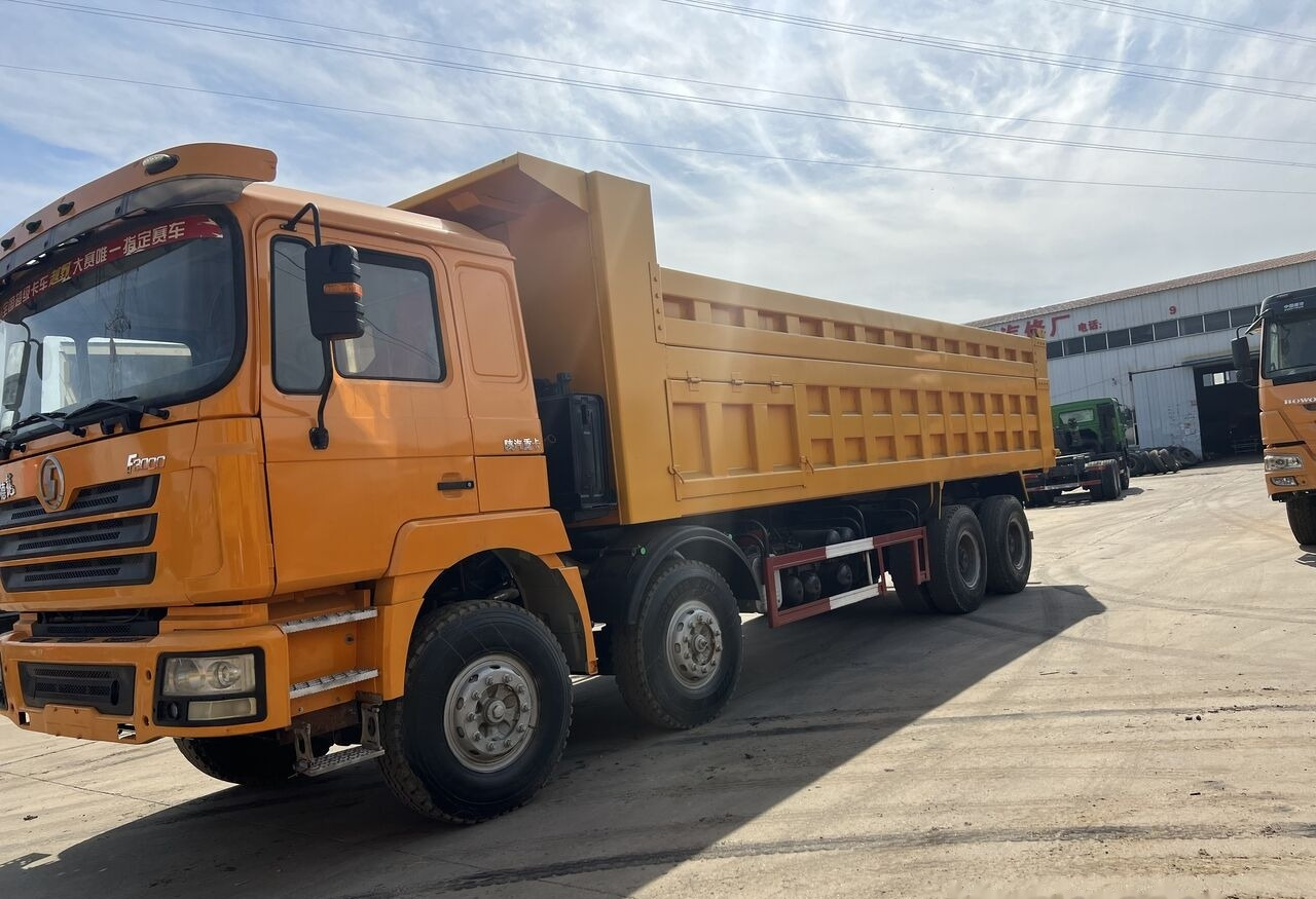 Shacman F3000 - Camion benne: photos 1 Shacman F3000 - Camion benne: photos 1
