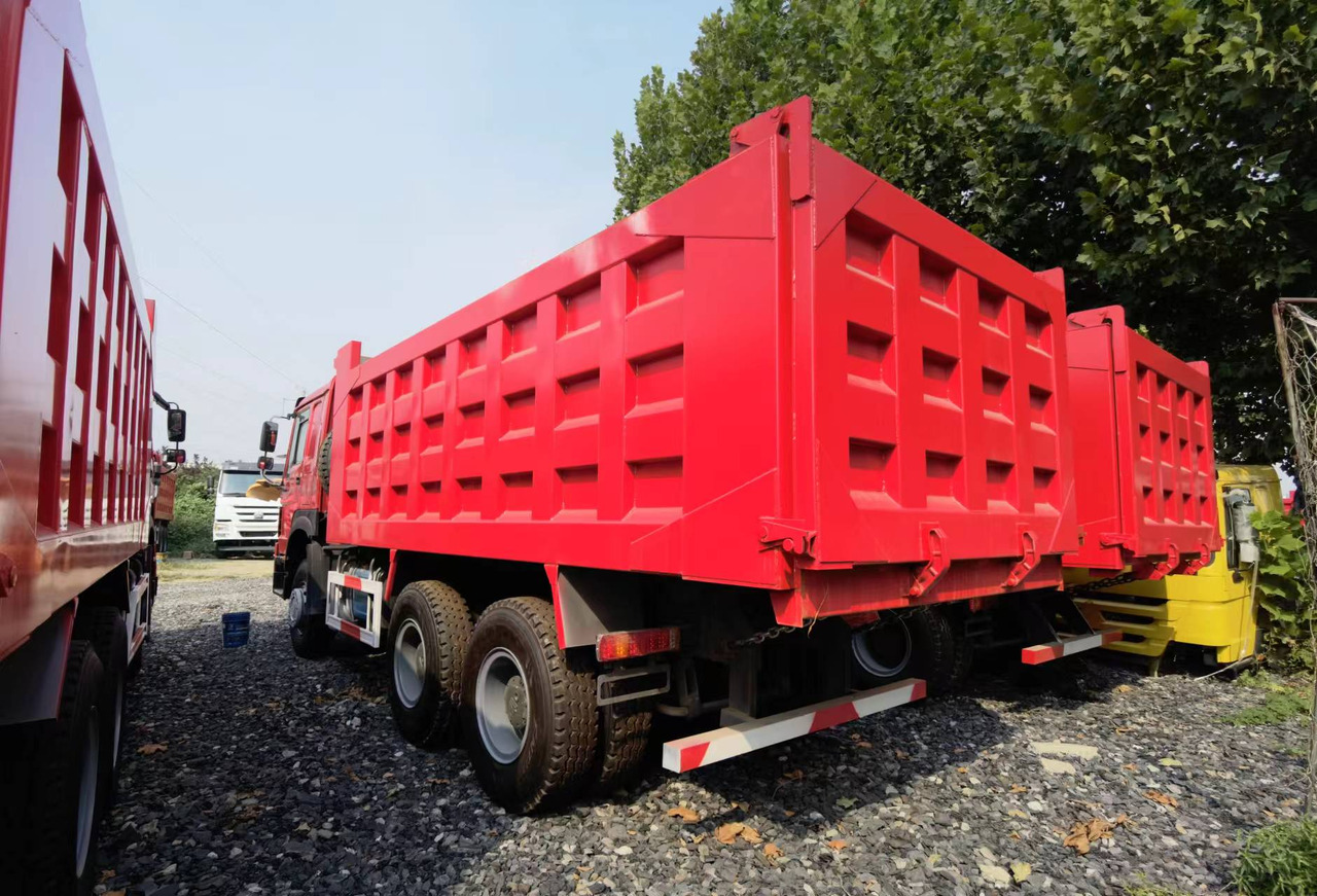 Camion benne Sinotruk HOWO 371 6*4 Dump truck: photos 9