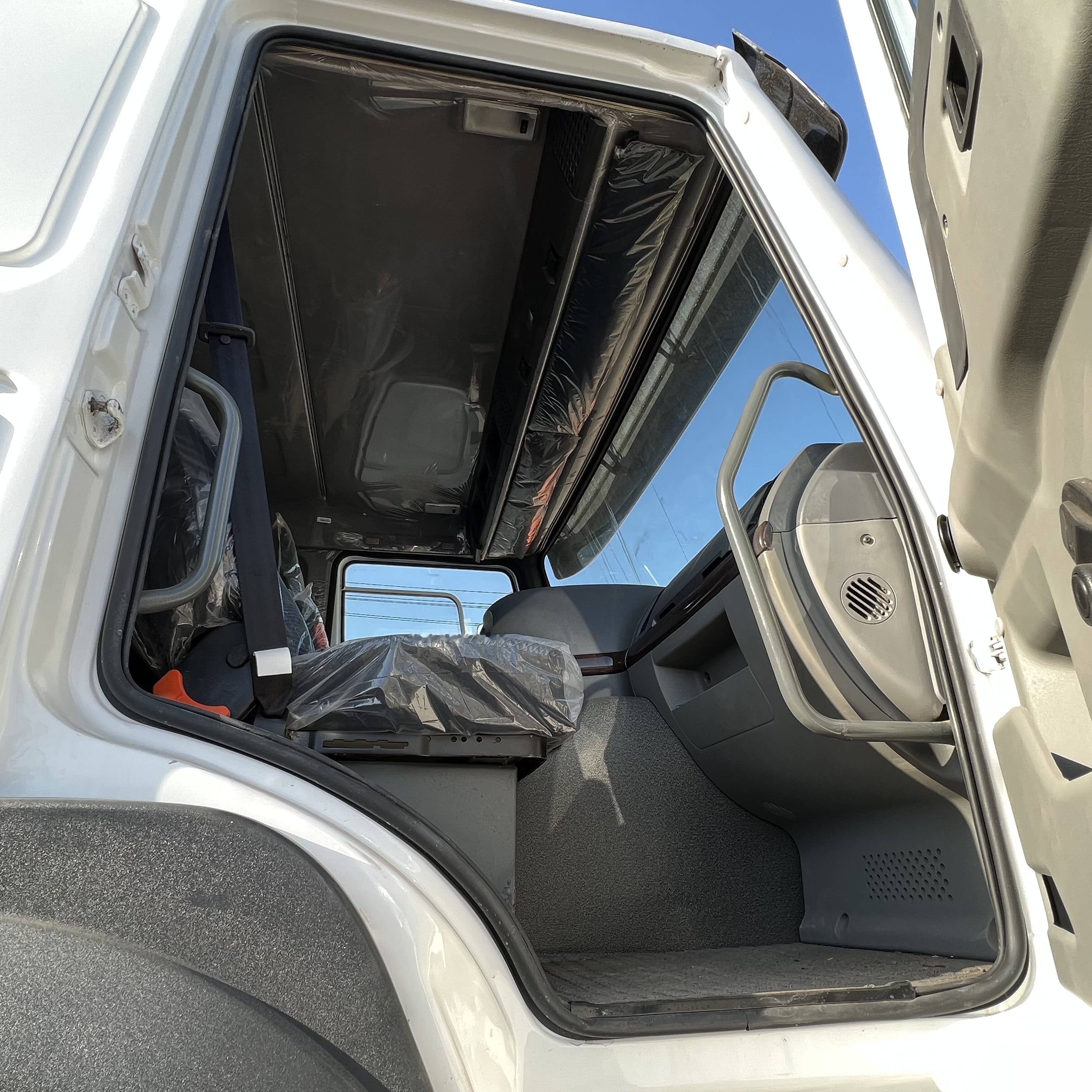 Sinotruk HOWO 371 6*4 Fence Truck - Camion plateau: photos 3 Sinotruk HOWO 371 6*4 Fence Truck - Camion plateau: photos 3