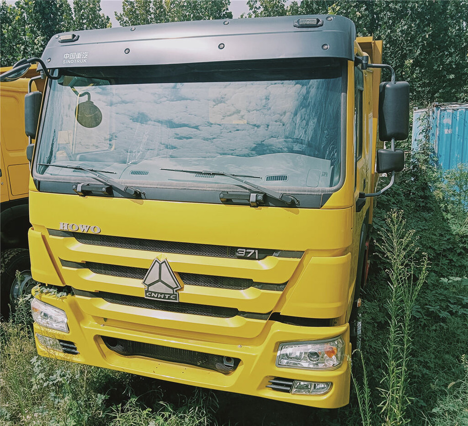 Sinotruk HOWO 6*4 Dump truck - Camion benne: photos 1 Sinotruk HOWO 6*4 Dump truck - Camion benne: photos 1